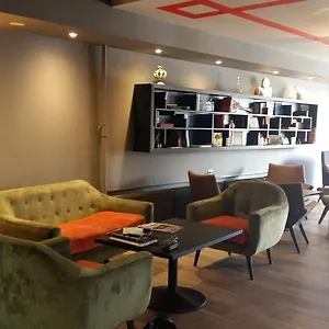 2* Hotel Le Comte Rouge